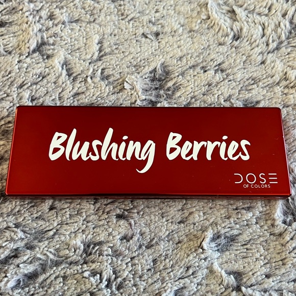 DOSE of Colors eyeshadow palette - Picture 2 of 5